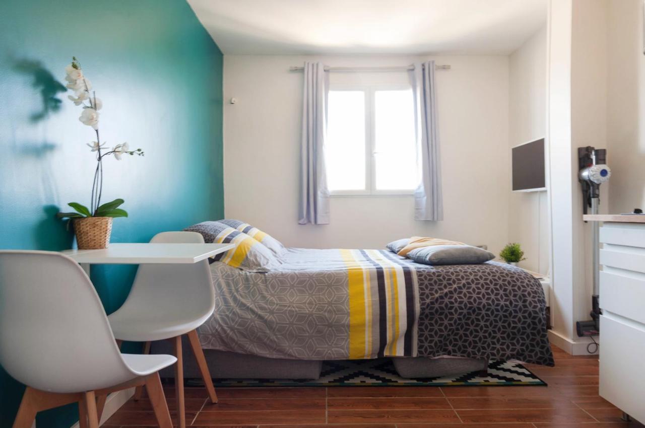 Bleu Roi Versailles Apartamento Exterior foto